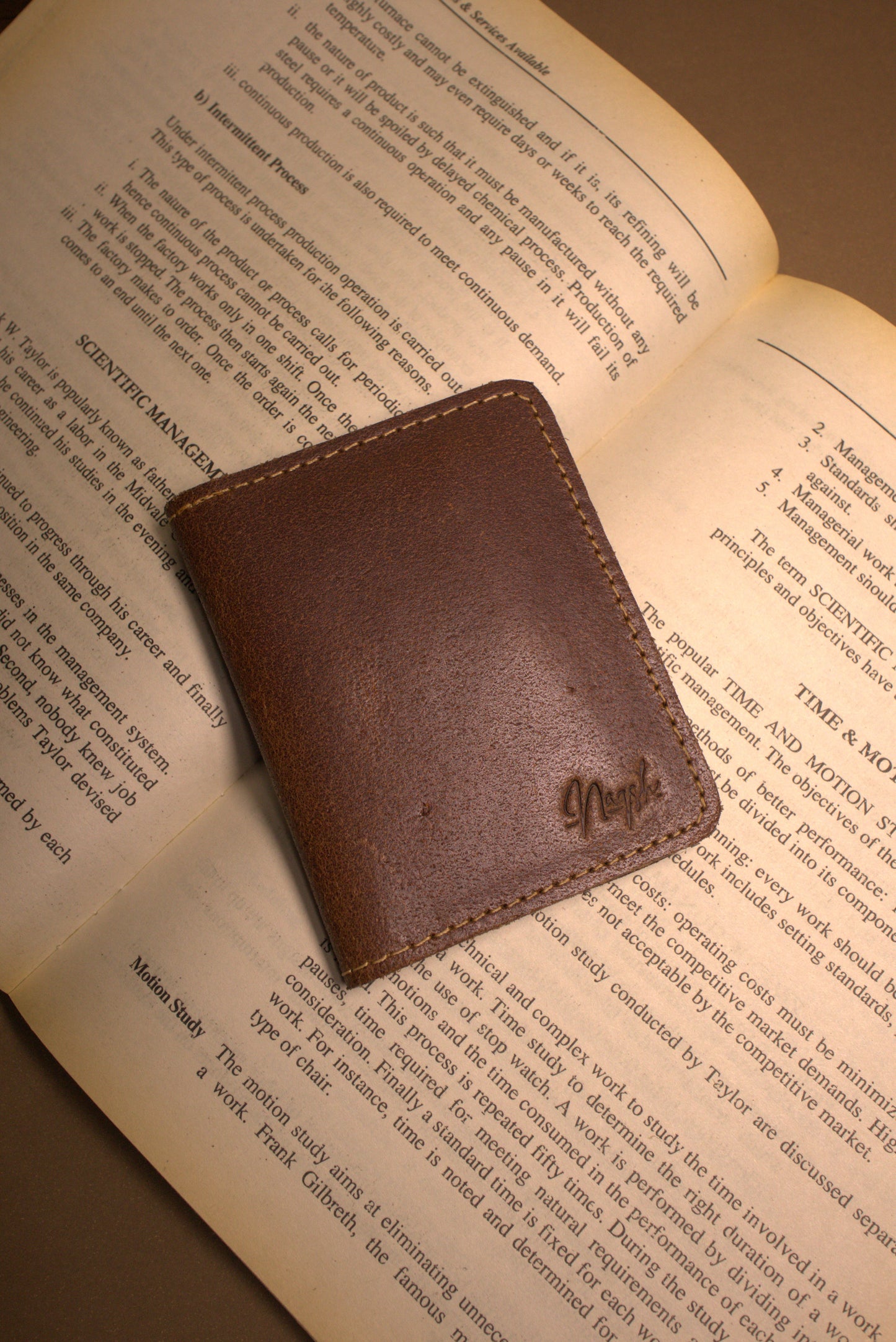 Naqsh Minimalist Card Holder# 1007